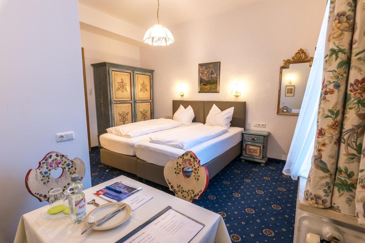 Hotel Garni Almenrausch Und Edelweiss Γκάρμις-Παρτενκίρχεν Εξωτερικό φωτογραφία