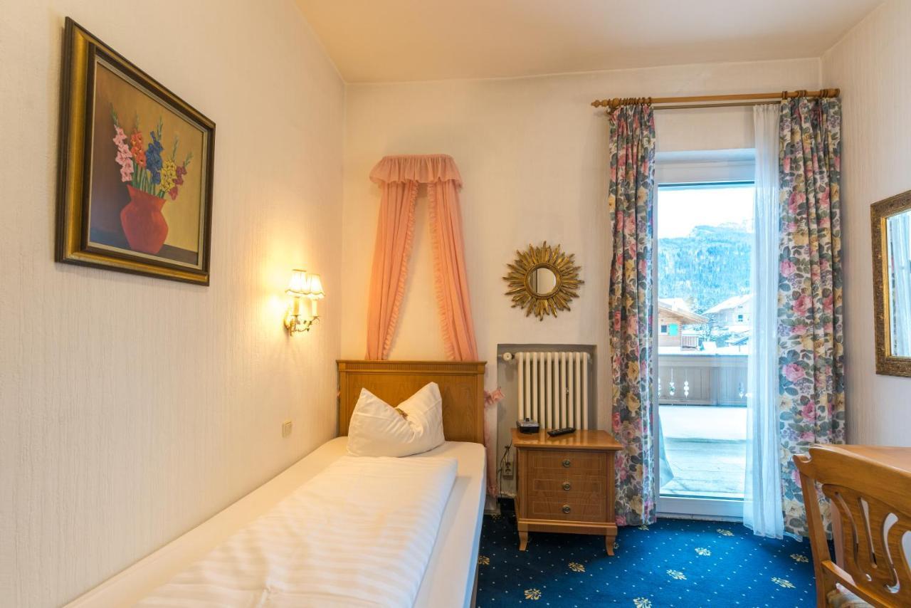 Hotel Garni Almenrausch Und Edelweiss Γκάρμις-Παρτενκίρχεν Εξωτερικό φωτογραφία