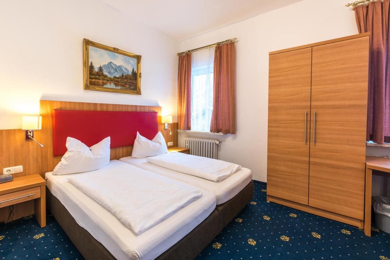Hotel Garni Almenrausch Und Edelweiss Γκάρμις-Παρτενκίρχεν Εξωτερικό φωτογραφία