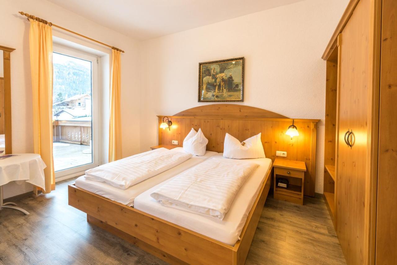 Hotel Garni Almenrausch Und Edelweiss Γκάρμις-Παρτενκίρχεν Εξωτερικό φωτογραφία